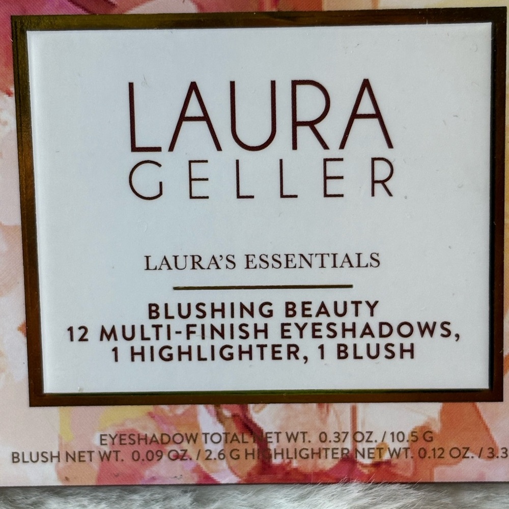 Laura Geller Blushing Beauty Makeup Set - Picture 2 of 3